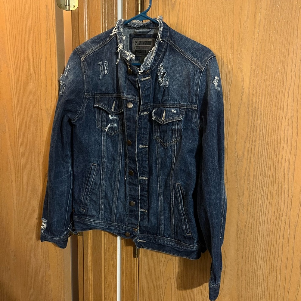 21 Men Custom Distressed Denim Jacket Men’s Small